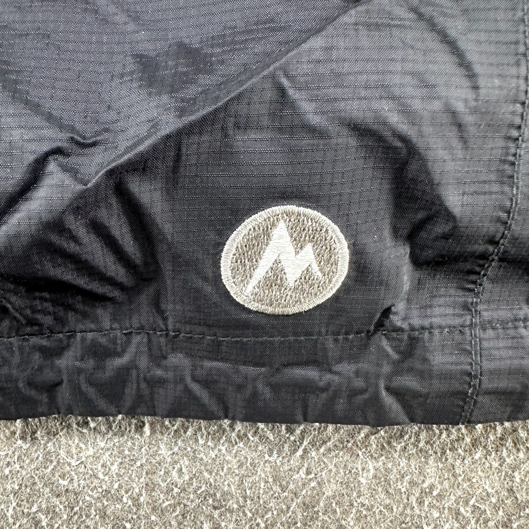 Marmot Marmot Jacket Womens Medium Black Windbreaker Hooded Taped Seams Nylon Rain Coat Windbreaker Jacket Womens Medium Black Size M / US 6-8 / IT 42-44 - 7 Thumbnail