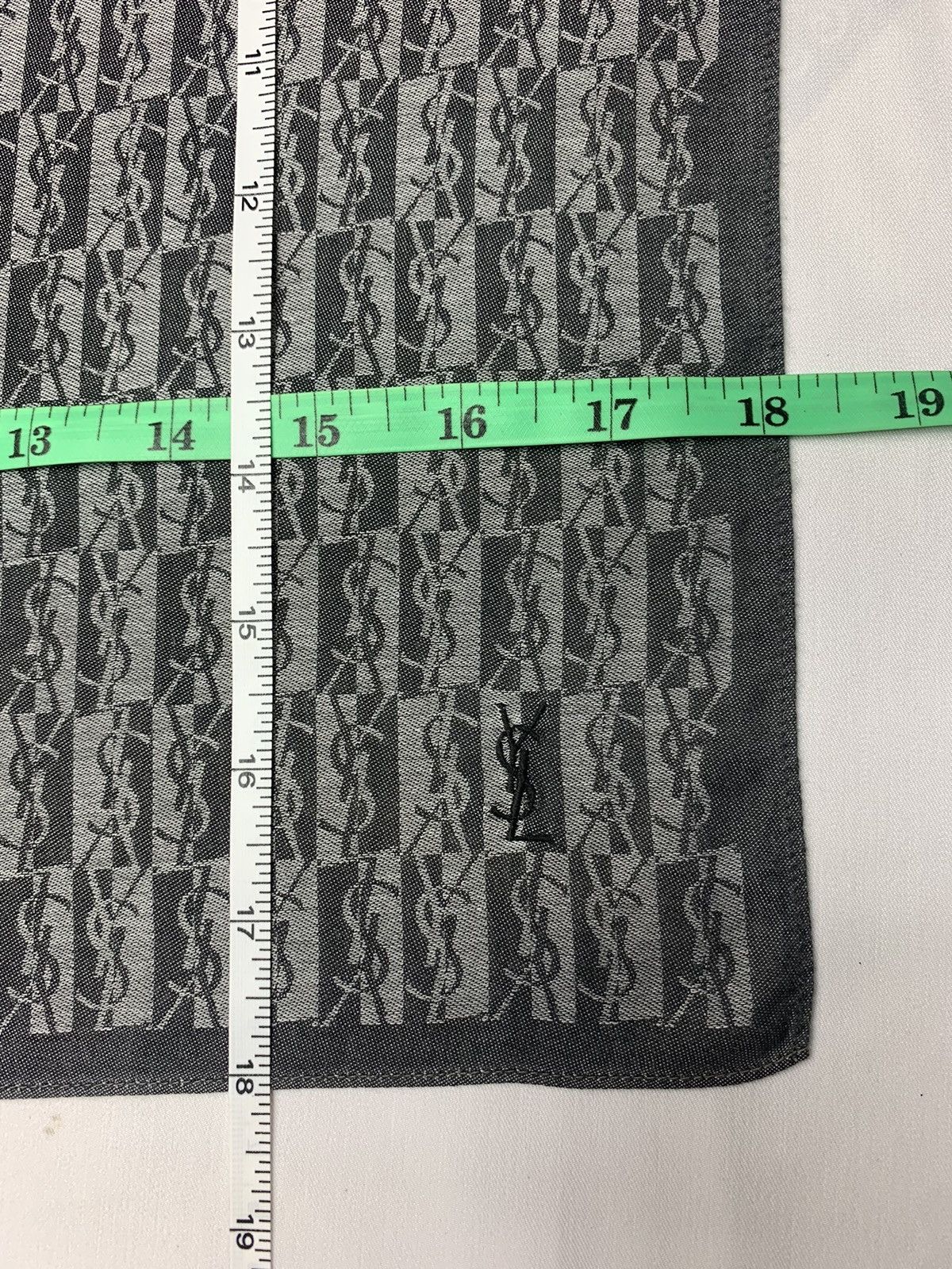 Yves Saint Laurent Yves Saint Laurent Handkerchief / Neckerchief / Bandana Size ONE SIZE - 5 Thumbnail