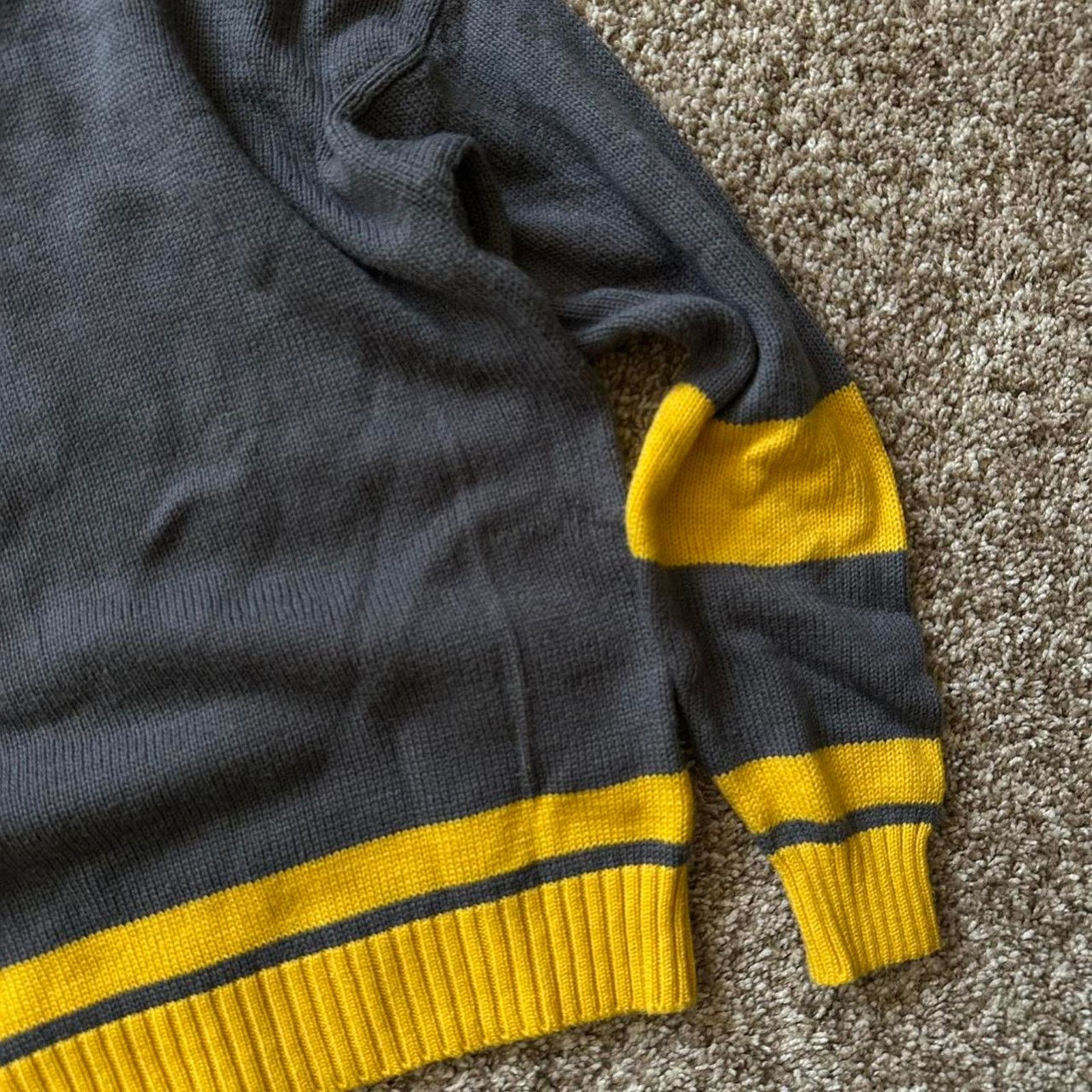 Vintage Vintage 60s 70s Grey Striped Yellow Fitted Pullover Sweater Size US XS / EU 42 / 0 - 4 Thumbnail