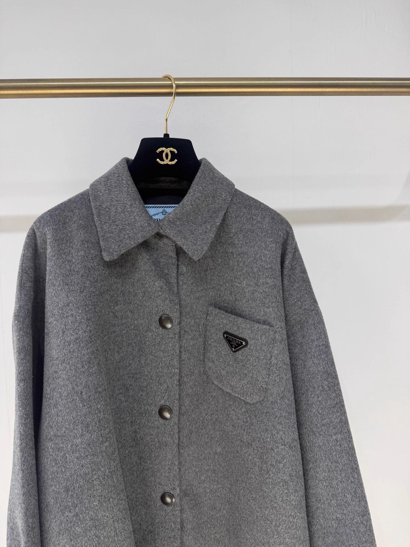 Prada Prada Grey Wool Triangle Logo Shirt Jacket 40 Size XL / US 12-14 / IT 48-50 - 2 Thumbnail