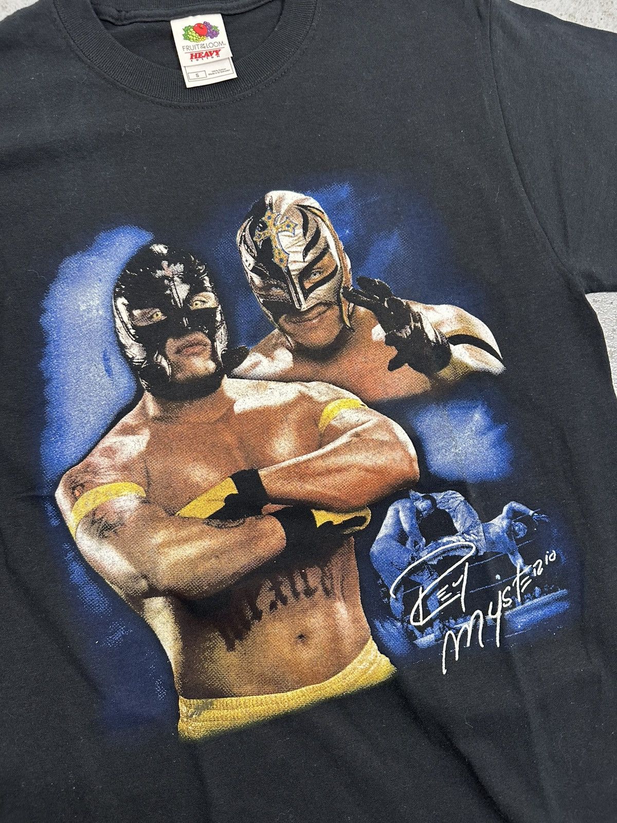WWE Vintage 00s WWE Rey Mysterio Fruit Of The Loom T-Shirt Size US S / EU 44-46 / 1 - 6 Thumbnail