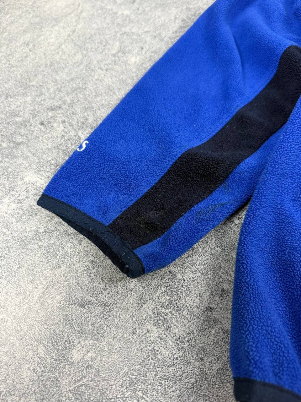 Umbro 90s Umbro Chelsea Fleece 1/3 zip Jacket Size US S / EU 44-46 / 1 - 9 Thumbnail