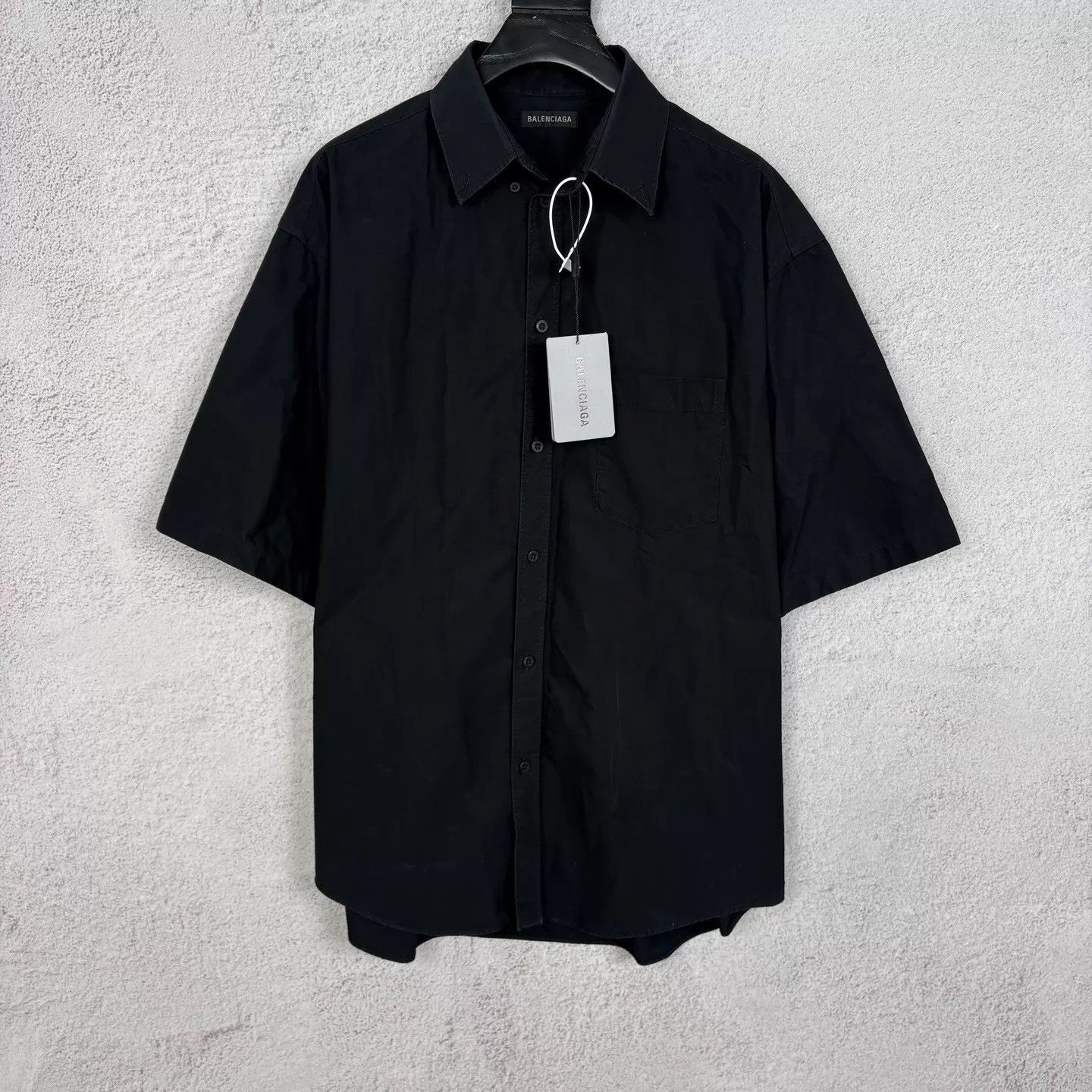 Balenciaga Balenciaga Bitcoin graffiti logo black short shirt 37 XS Size US XS / EU 42 / 0 - 1 Thumbnail