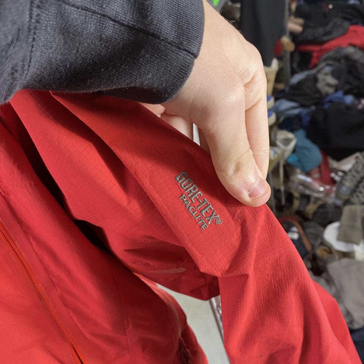 Arc'teryx Arcteryx gore tex jacket Size US L / EU 52-54 / 3 - 7 Thumbnail