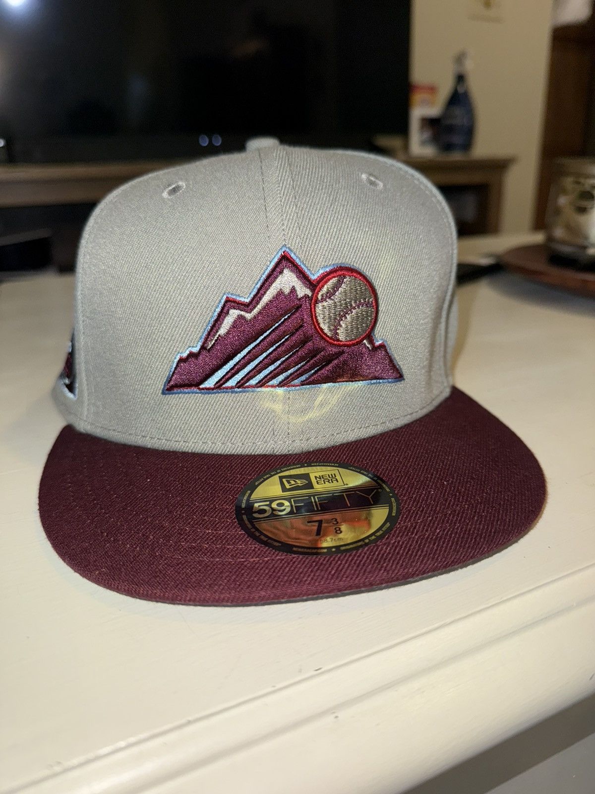 New Era 7 3/8 New Era Colorado Rockies grey/maroon fitted Size ONE SIZE - 1 Thumbnail