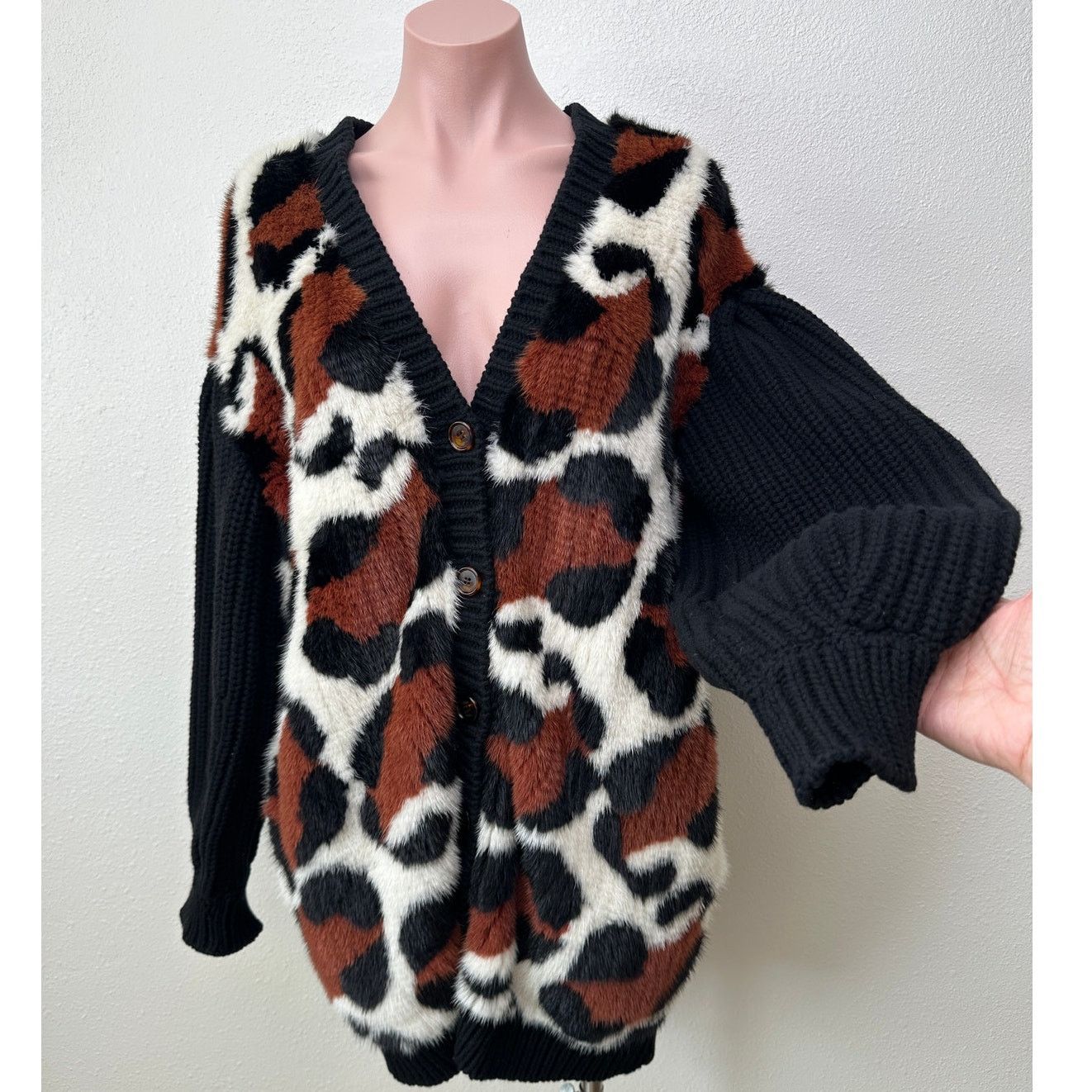 Fendi Fendi Black Balloon-Sleeve Cashmere Mink Fur Animal Sweater Size M / US 6-8 / IT 42-44 - 1 Thumbnail