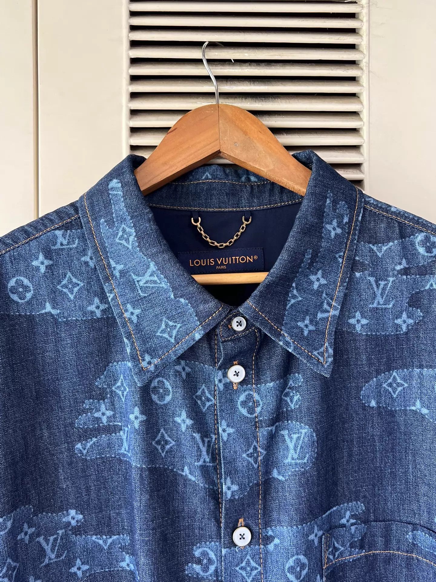 Louis Vuitton Louis Vuitton Monogram Cloud Print Denim Shirt 4L Size US XL / EU 56 / 4 - 3 Thumbnail