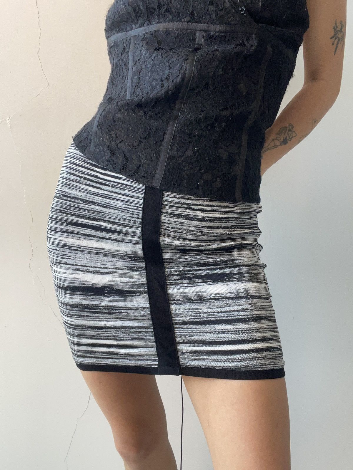Bebe Bebe top n skirt Size XS / US 0-2 / IT 36-38 - 2 Thumbnail