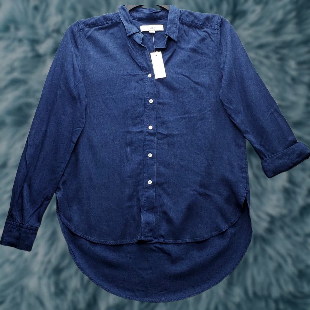 Loft LOFT Shirt Women Navy S Soft Stretch Long Sleeve Collared Button Up High Low Hem Size S Womens Size S / US 4 / IT 40 - 1 Thumbnail