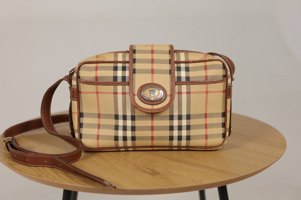 Burberry × Vintage Vintage Burberrys Monogram Leather Shoulder Bag Size ONE SIZE - 1 Thumbnail