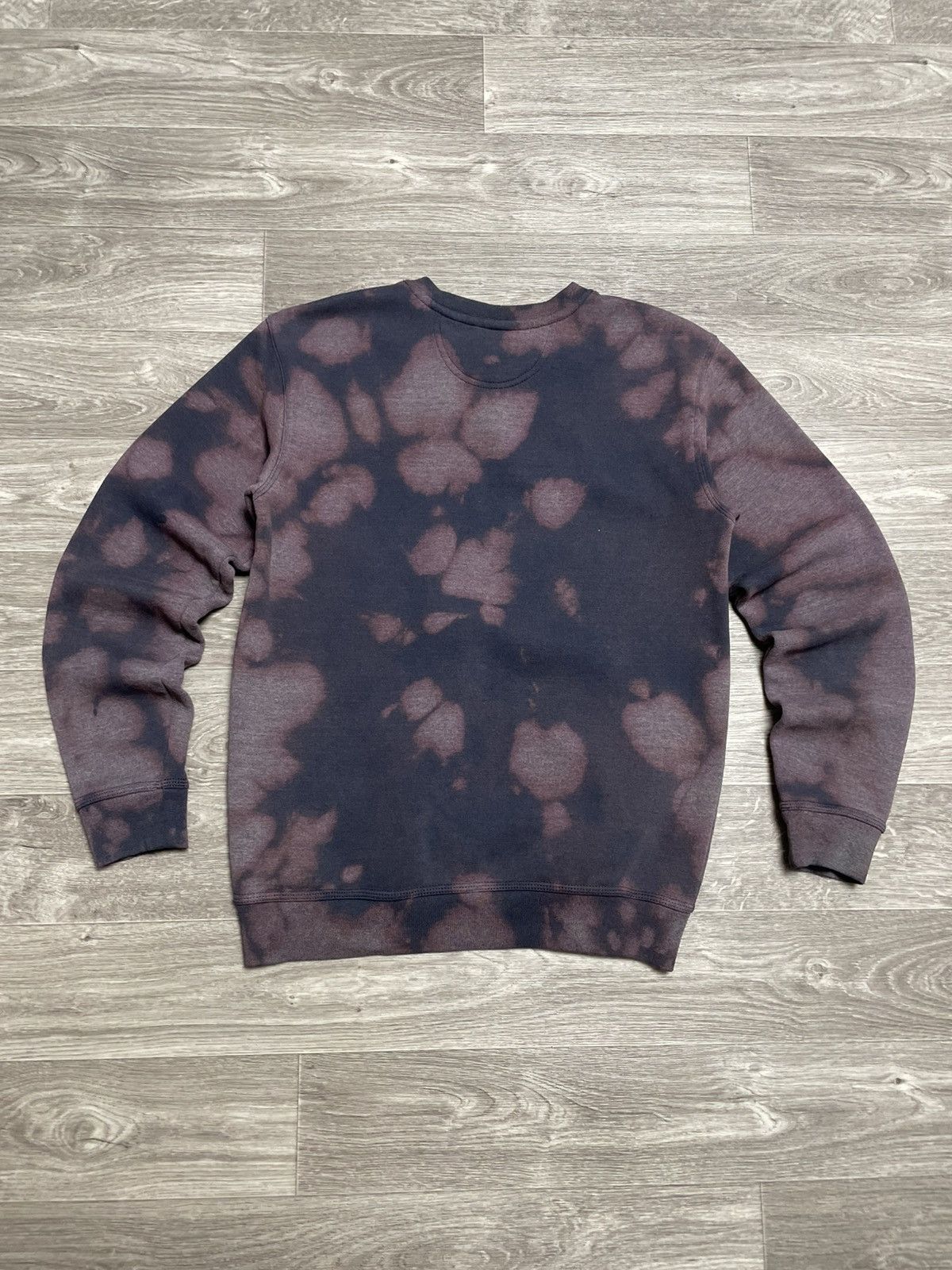 Carhartt Vintage Carhartt Tie Dye Sweatshirt Crewneck Custom Y2K Size US S / EU 44-46 / 1 - 9 Thumbnail
