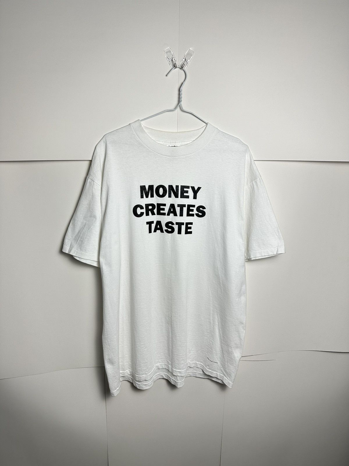 Vintage Vintage Jenny Holzer ‘Money Creates Taste’ Tee-Shirt XL Size US XL / EU 56 / 4 - 1 Thumbnail