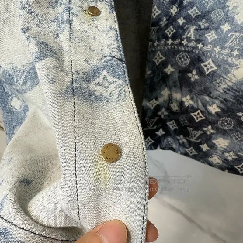 Louis Vuitton Louis Vuitton Spring Autumn Men's Short Sleeve Shirt . Size US S / EU 44-46 / 1 - 8 Thumbnail