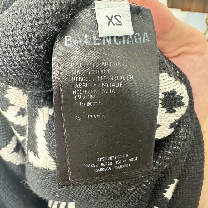 Balenciaga Balenciaga Classic white barrage sweater with printed lett Size US XS / EU 42 / 0 - 4 Thumbnail