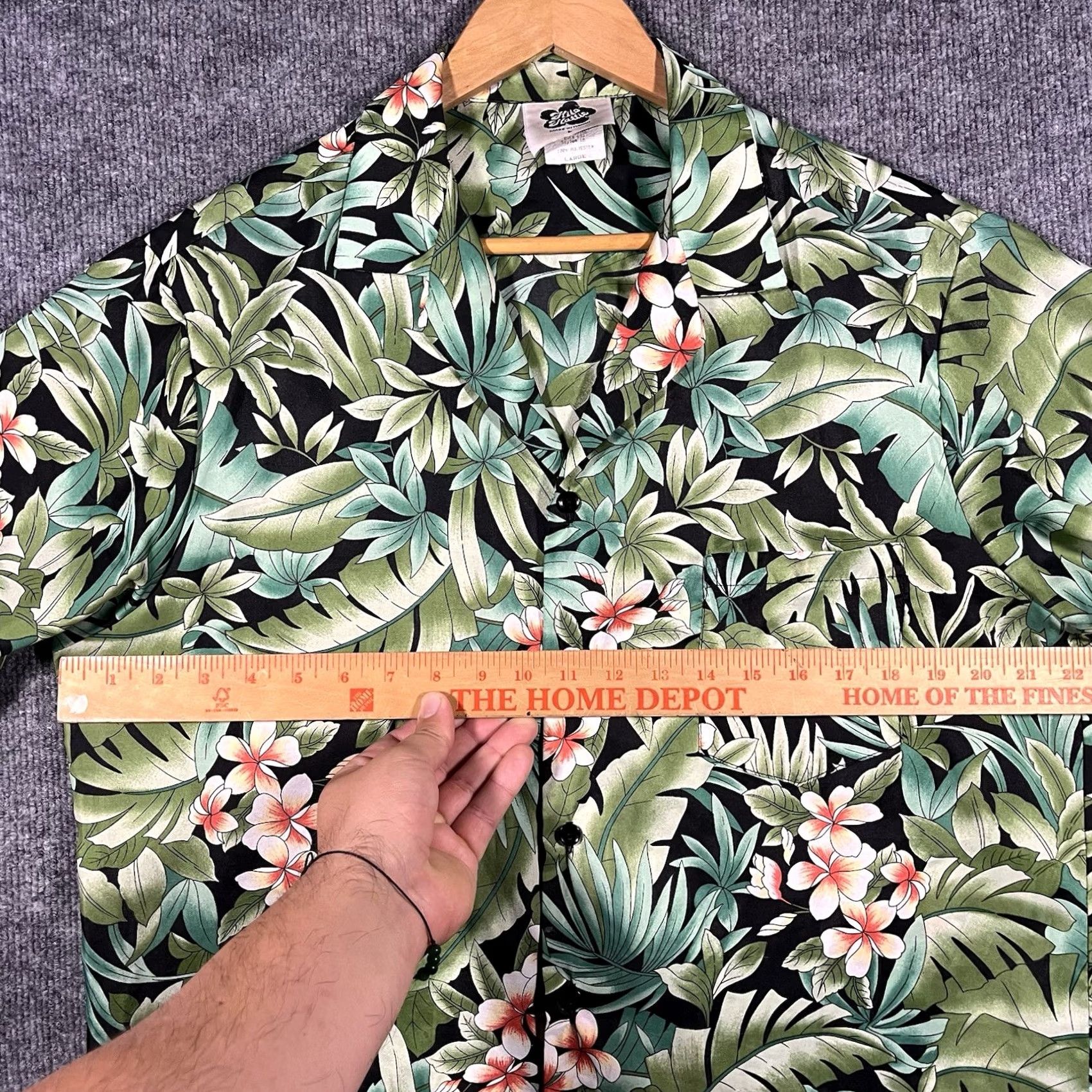 Hilo Hattie VINTAGE Hilo Hattie Hawaiian Shirt Mens L Green Floral Aloha Camp Collar Button-Up Short Sleeve Size US L / EU 52-54 / 3 - 4 Thumbnail
