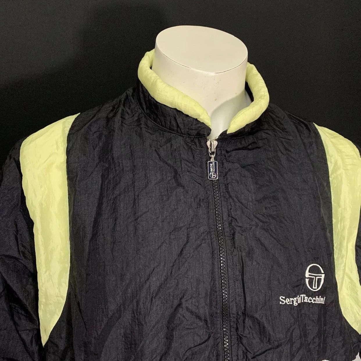 Sergio Tacchini × Vintage Vintage 90s Sergio Tacchini Nylon Track Jacket Size 52 Size US L / EU 52-54 / 3 - 3 Thumbnail