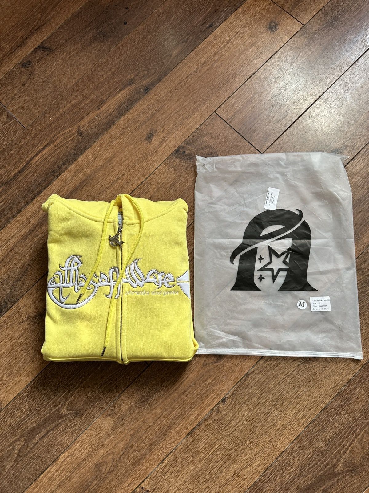 Other Ultra Software F&F Don Hoodie | Yellow | Unisex Size US M / EU 48-50 / 2 - 2 Thumbnail