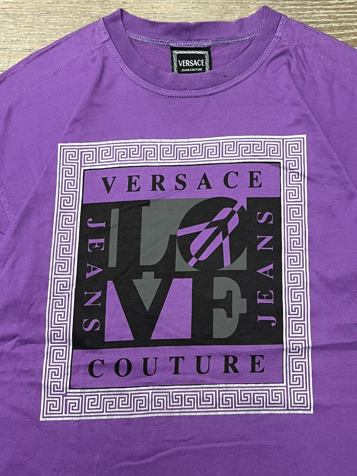 Versace Jeans Couture Vintage Versace Jeans Couture Tee Purple (Made in Italy) Size US XS / EU 42 / 0 - 5 Thumbnail