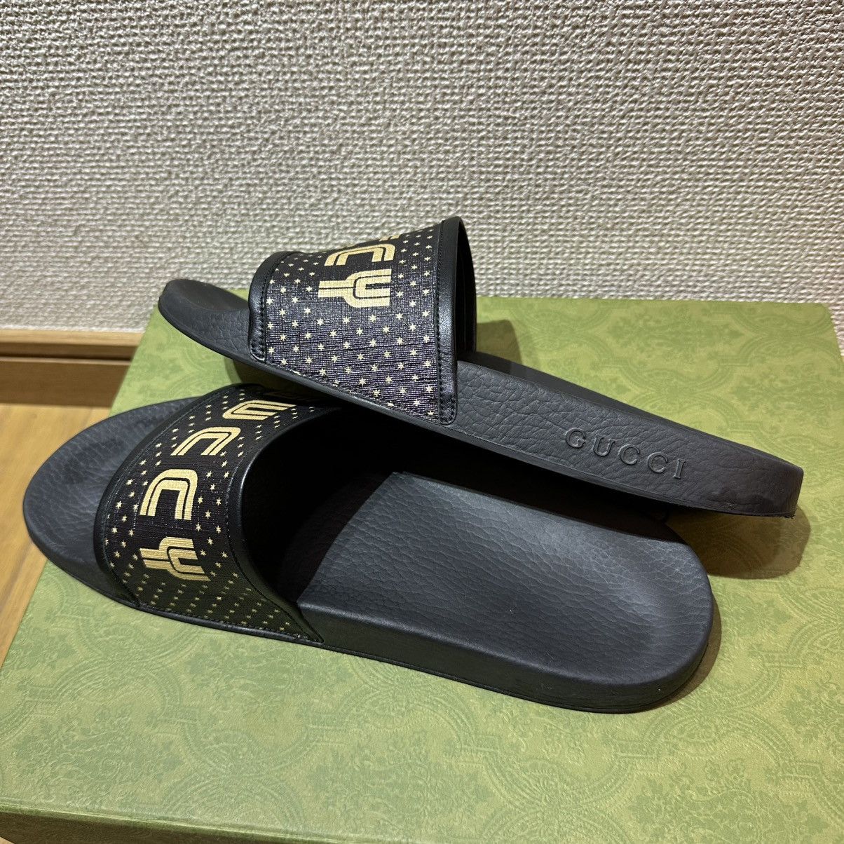 Gucci GUCCI slide sandal GUCCY SEGA logo font black 10 used Size US 10 / EU 43 - 7 Thumbnail