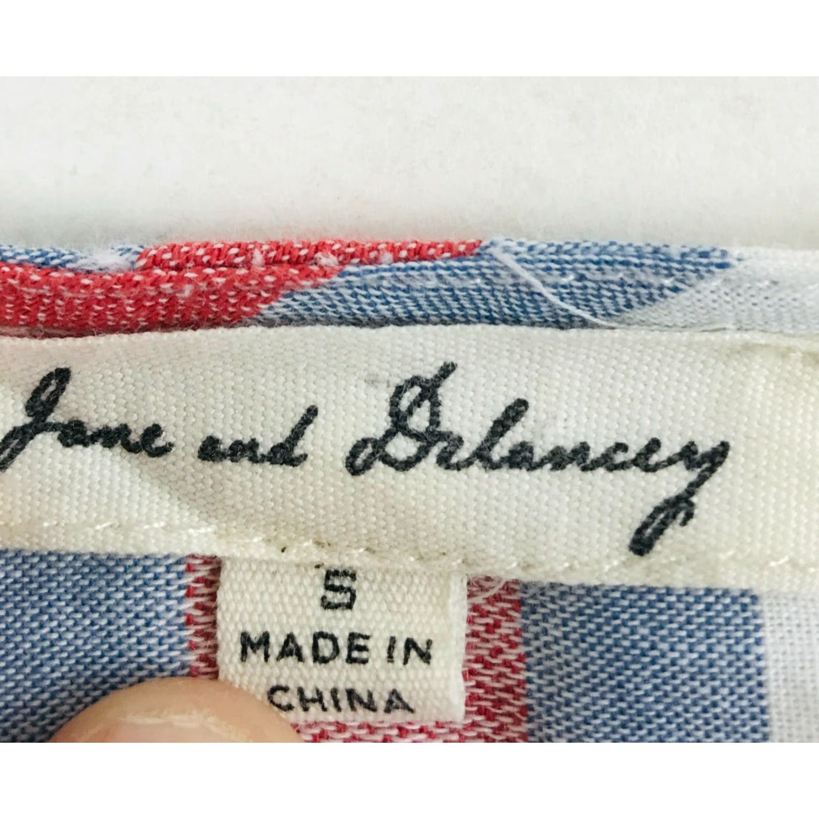 Vintage Jane and Delancy Blouse Women's Size Small White Blue Red Striped V-Neck Shirt Womens Small White Striped V-Neck Jane and Delancy Blouse Size S / US 4 / IT 40 - 5 Thumbnail