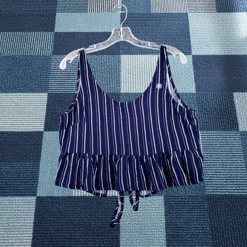 Pacsun Pacsun Top Womens M Medium Blue White Striped Tank Cropped Sleeveless Shirt Womens M Blue Striped Tank Size M / US 6-8 / IT 42-44 - 1 Thumbnail