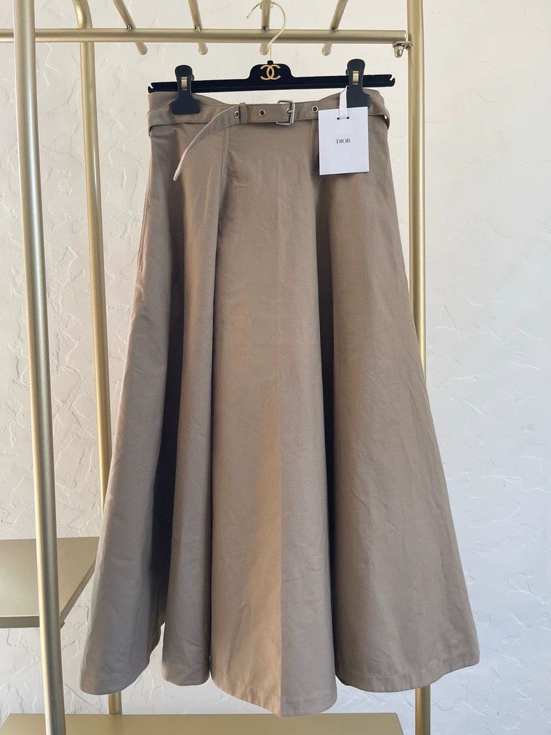 Dior Dior Khaki windbreaker fabric skirt Size 26" / US 2 / IT 38 - 1 Thumbnail