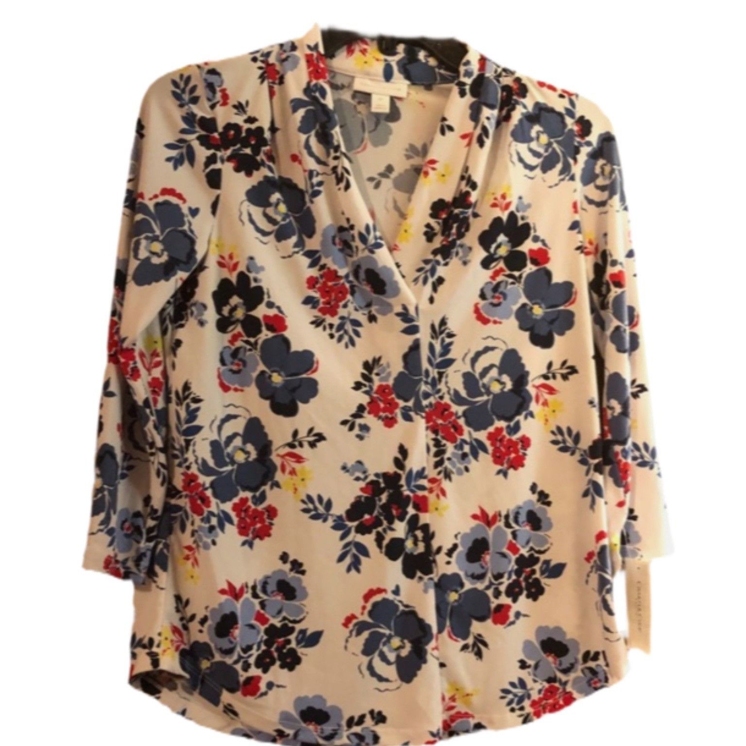 Charter Club Women's Charter Club White Floral V-Neck Blouse Size PM Size S / US 4 / IT 40 - 2 Thumbnail