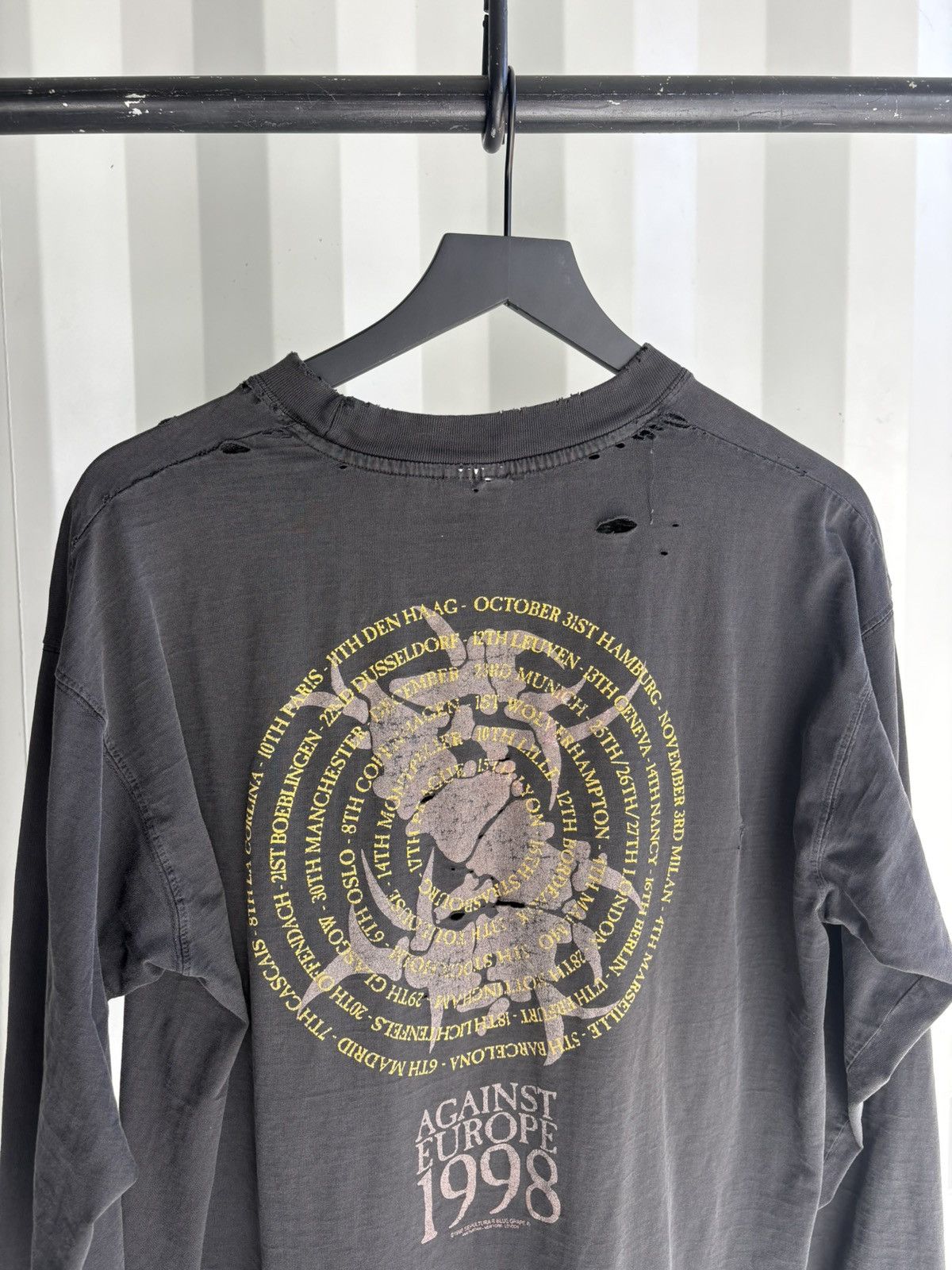 Band Tees Vintage Sepultura Shirt Faded Distressed Grunge Thrash Band Size US XL / EU 56 / 4 - 4 Thumbnail