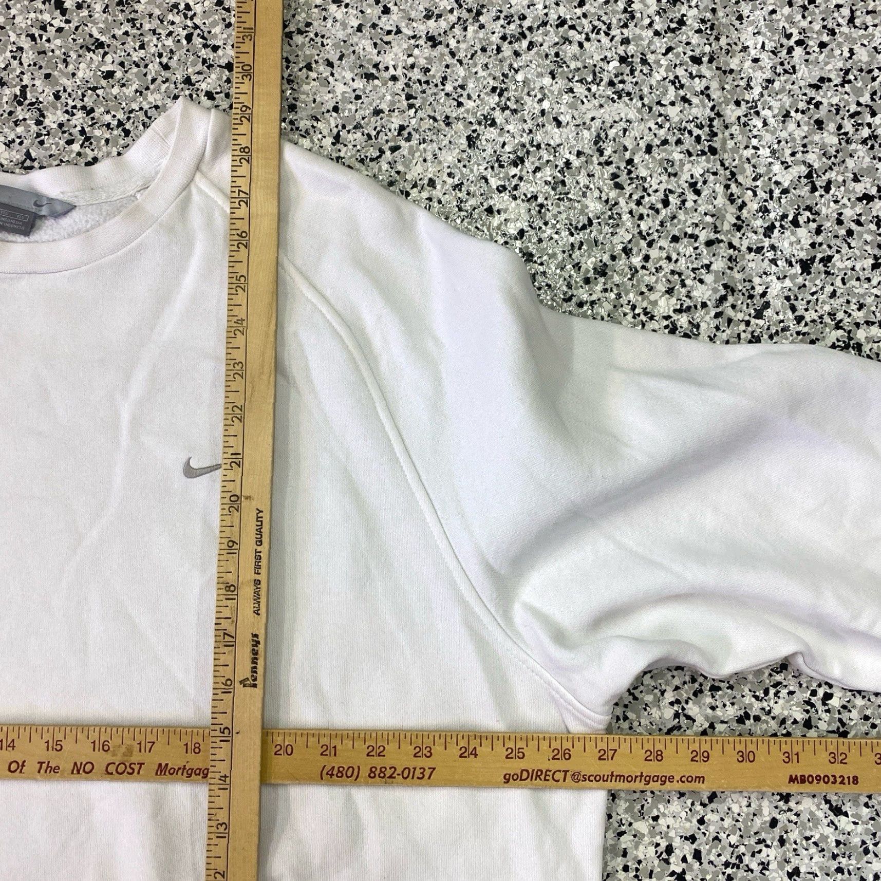 Nike VINTAGE Nike Swoosh Small Check Crewneck Sweatshirt XXL White 90s Mens Size US XXL / EU 58 / 5 - 3 Thumbnail