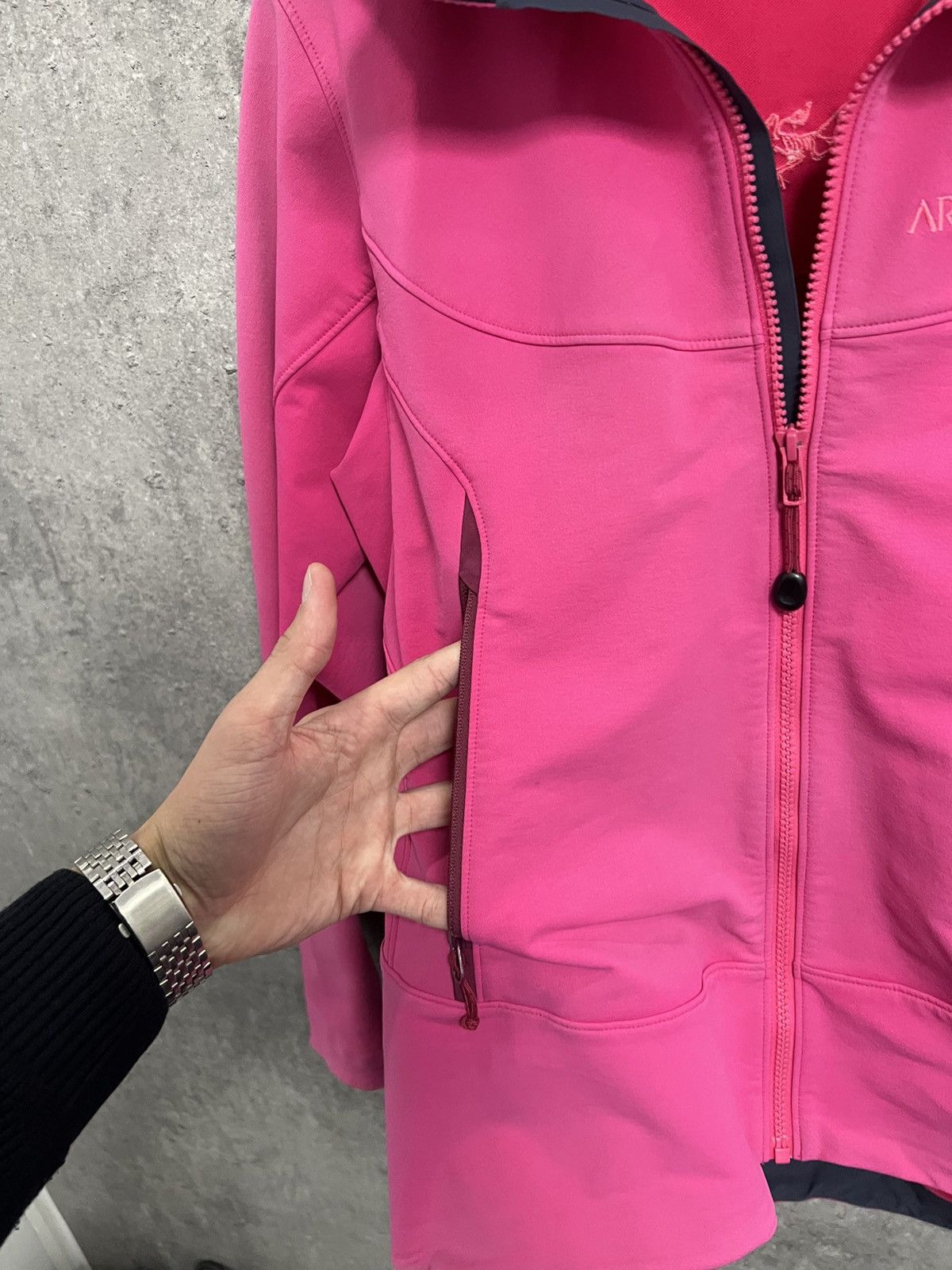 Arc'teryx Vintage Arcteryx Gore-Tex Jacket Softshell Size M Size M / US 6-8 / IT 42-44 - 9 Thumbnail