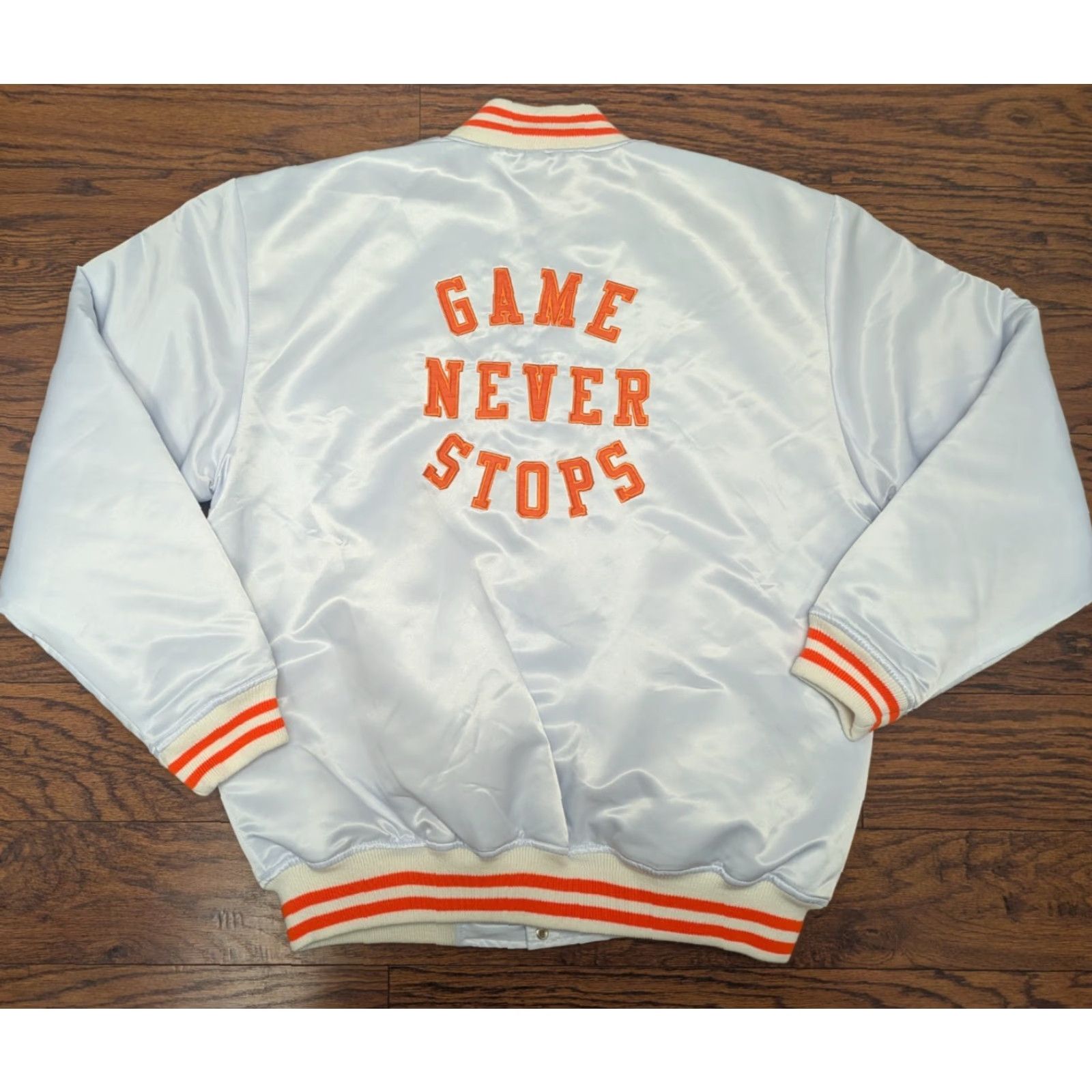 Vintage Hennessy Jacket XL White Satin Bomber Limited Edition Game Never Stops Full-Snap Mens Size US XL / EU 56 / 4 - 4 Thumbnail
