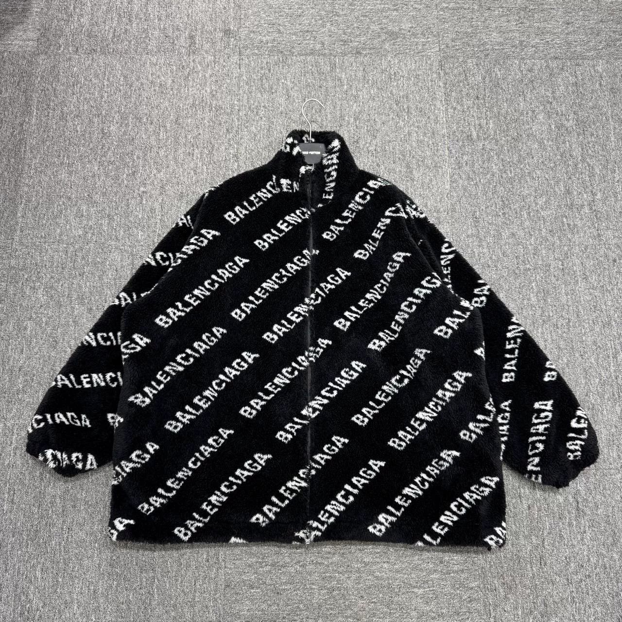 Balenciaga balenciaga all-over print teddy coat Size US M / EU 48-50 / 2 - 1 Thumbnail