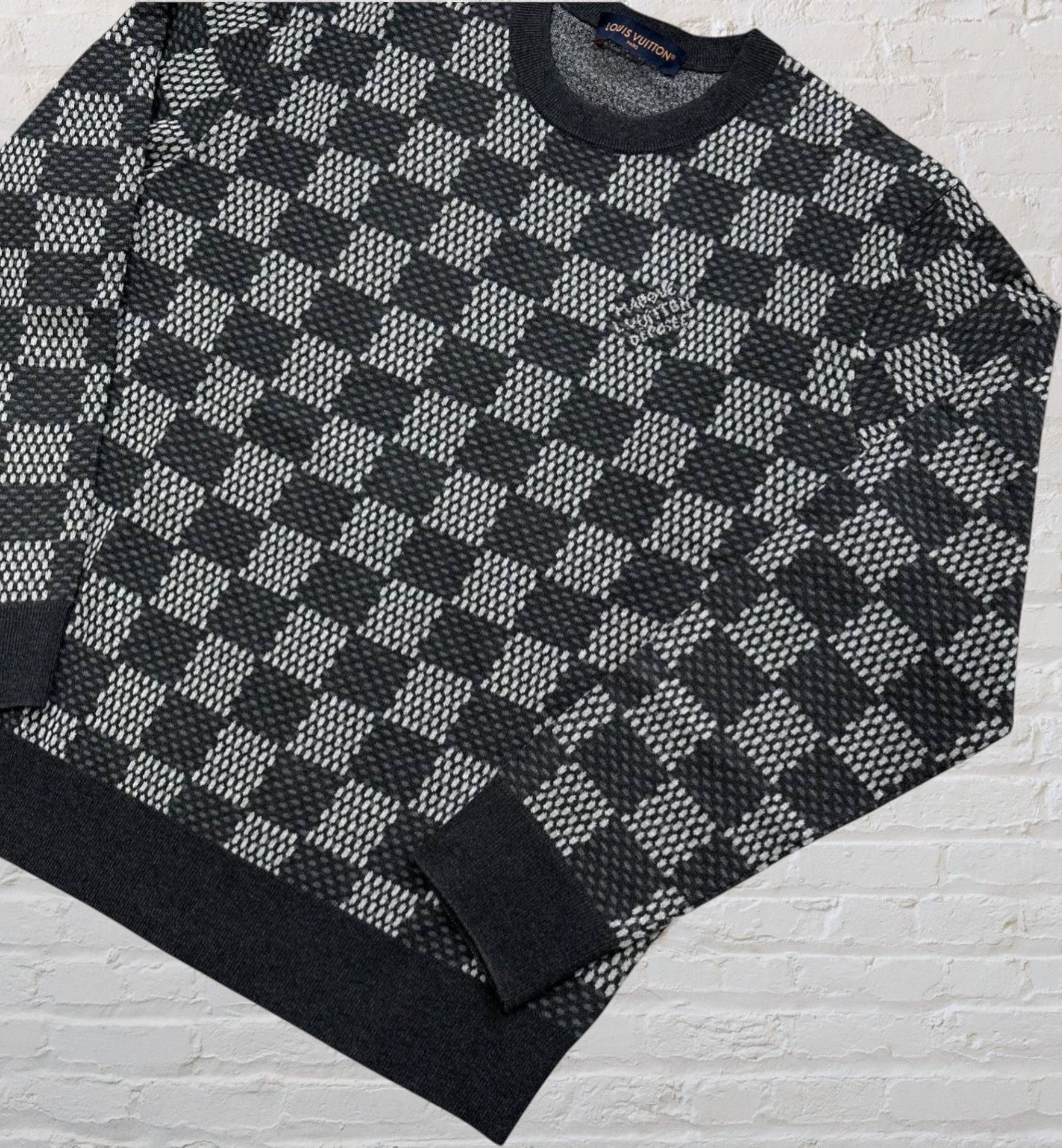Louis Vuitton Louis Vuitton Damier LV Monogram Sweatershirt Size US L / EU 52-54 / 3 - 5 Thumbnail