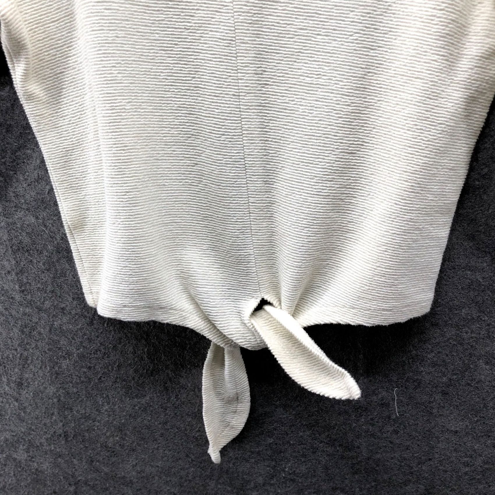 Madewell Madewell Tie Front Top Womens XS Cream Ivory V-Neck Cropped Texture & Thread Size XS / US 0-2 / IT 36-38 - 4 Thumbnail