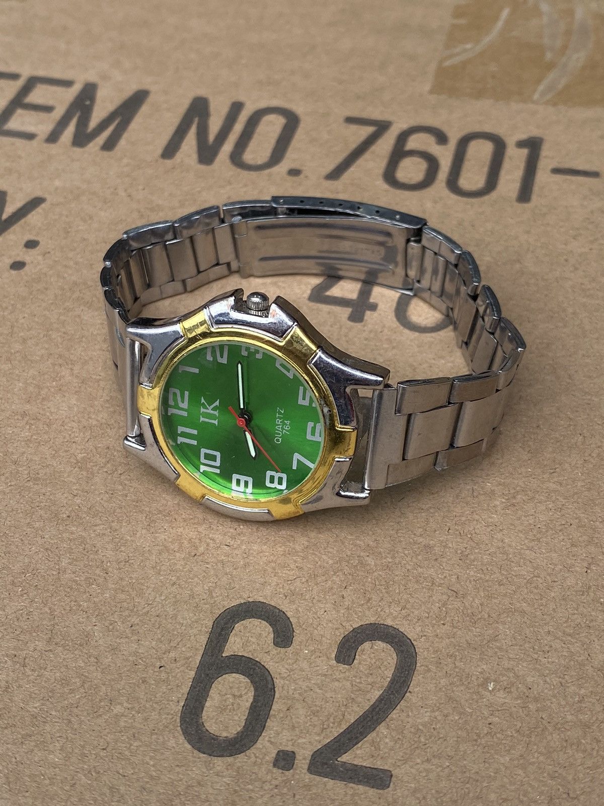 Vintage Green Dial Sport Watch with Gold Accent - Japanese Brand Size ONE SIZE - 9 Thumbnail