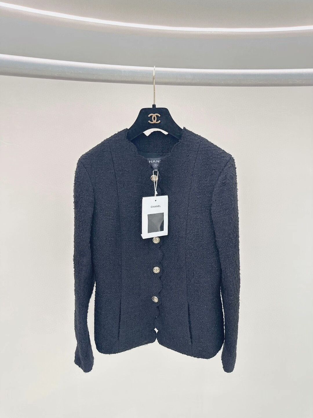 Chanel CHANEL 20AW Black Gold Wave Jacket Size US S / EU 44-46 / 1 - 1 Thumbnail