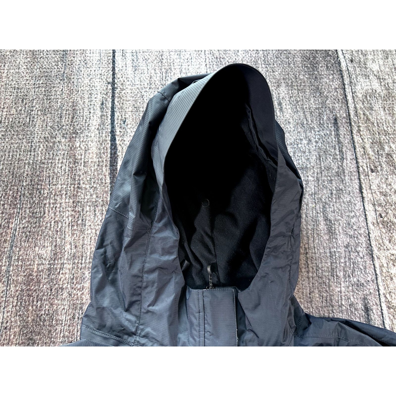 Vineyard Vines Vineyard Vines Women's Med Blue Navy nylon Raincoat jacket Size M / US 6-8 / IT 42-44 - 2 Thumbnail