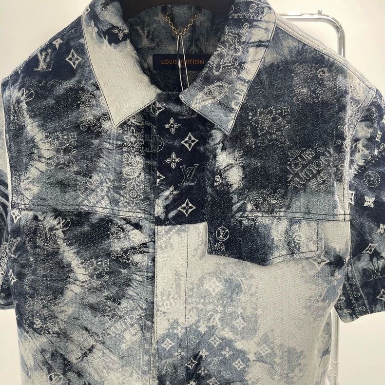 Louis Vuitton Louis Vuitton Tie-dyed denim shirt with short sleeves 2501- Size US L / EU 52-54 / 3 - 2 Thumbnail