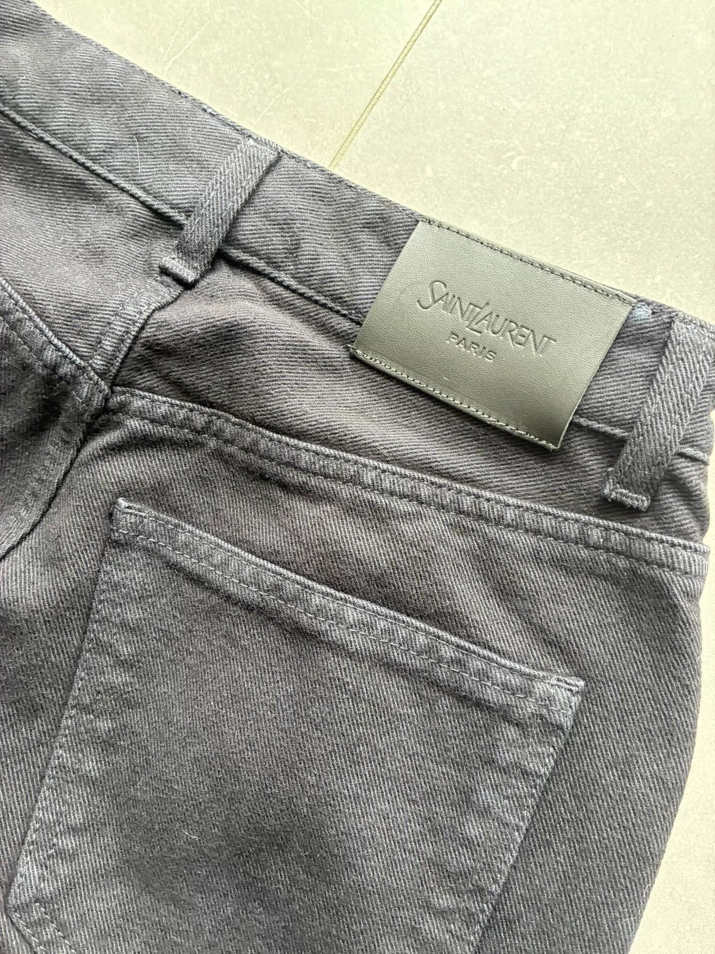 Saint Laurent Paris Saint Laurent Black Straight Fit Jeans 26 New With Tags Size 26" / US 2 / IT 38 - 6 Thumbnail