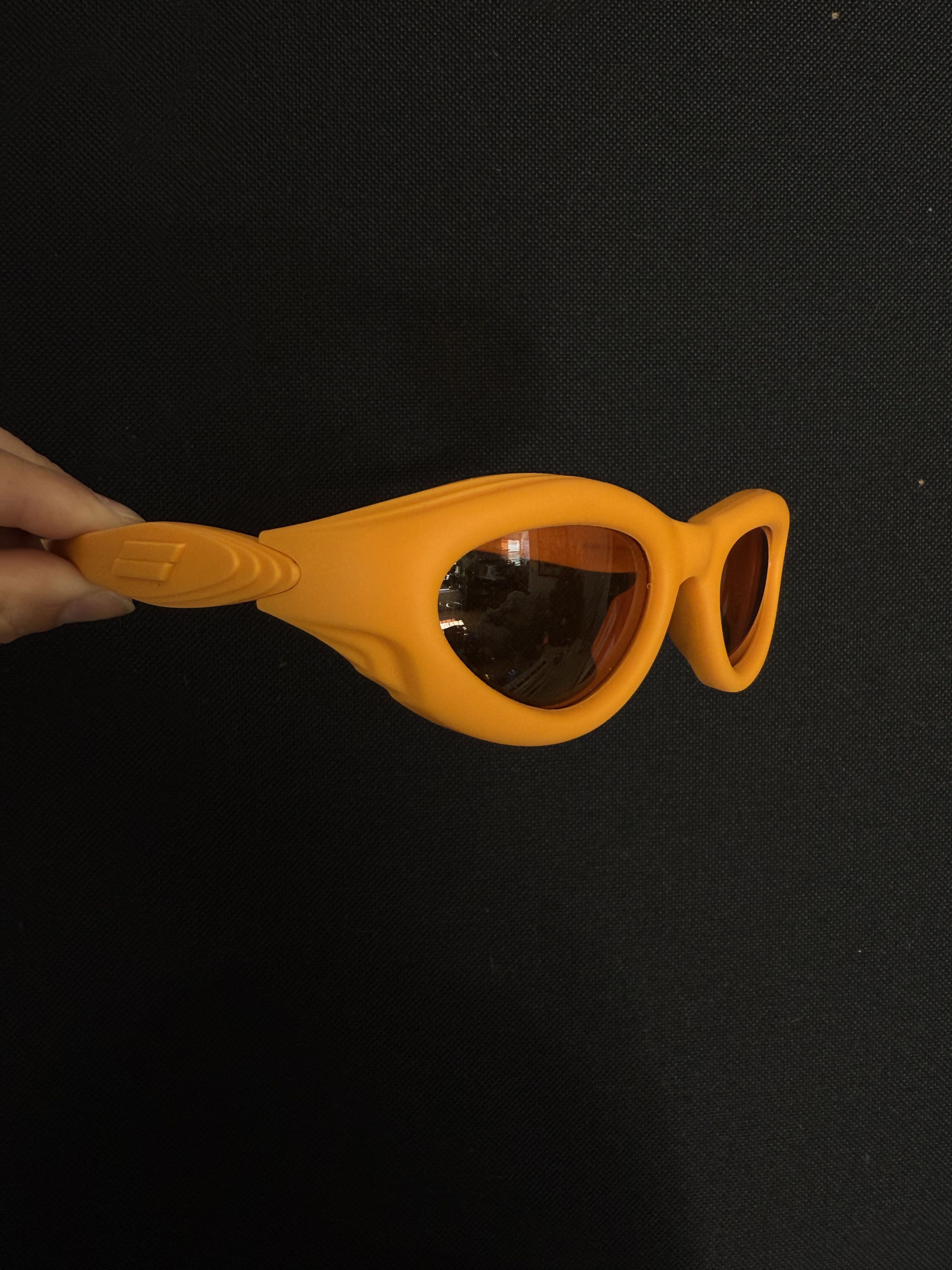 Bottega Veneta Bottega Oval Sunglasses Size ONE SIZE - 2 Thumbnail