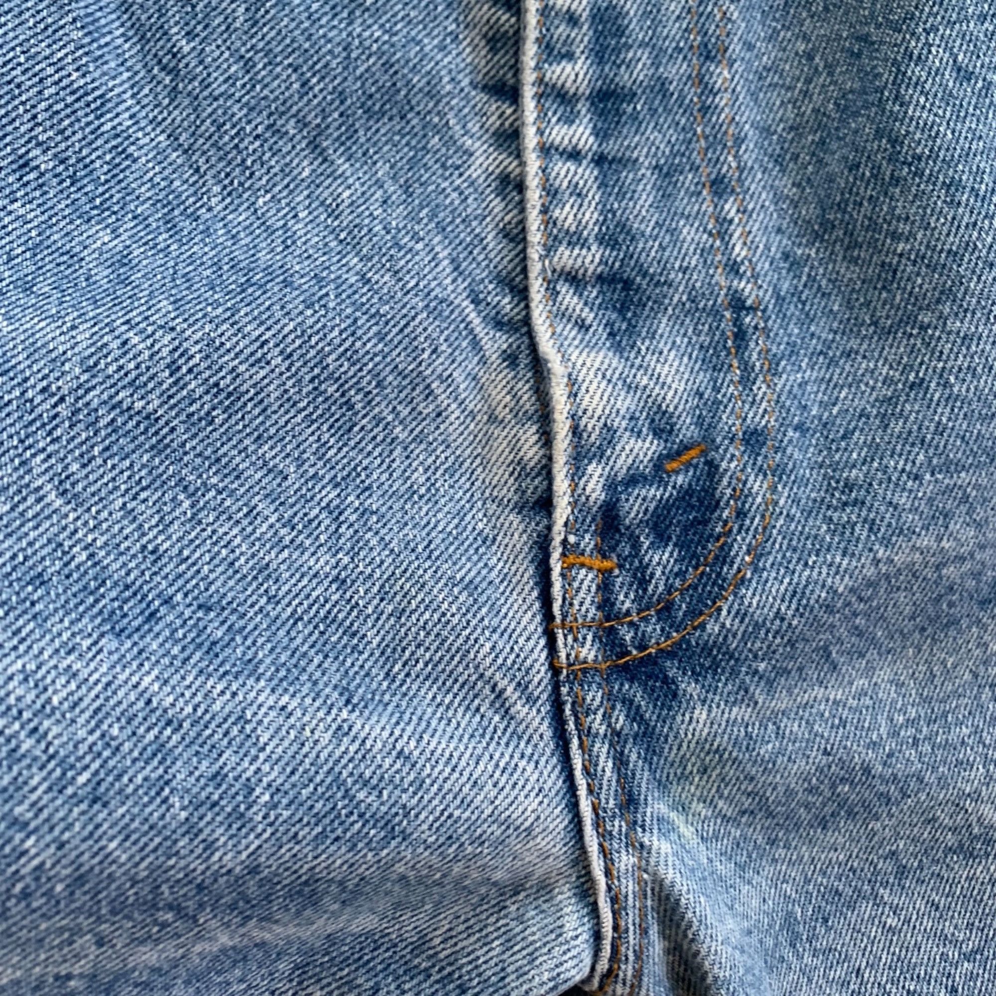 Levi's Vintage Clothing Vintage Levi's Orange Tab Light Wash Perfectly Worn In Jeans Size US 38 / EU 54 - 15 Thumbnail