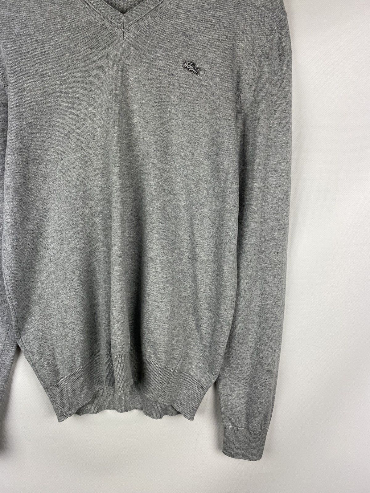 Lacoste Lacoste men’s v-neck sweater pullover size 4 Size US M / EU 48-50 / 2 - 9 Thumbnail