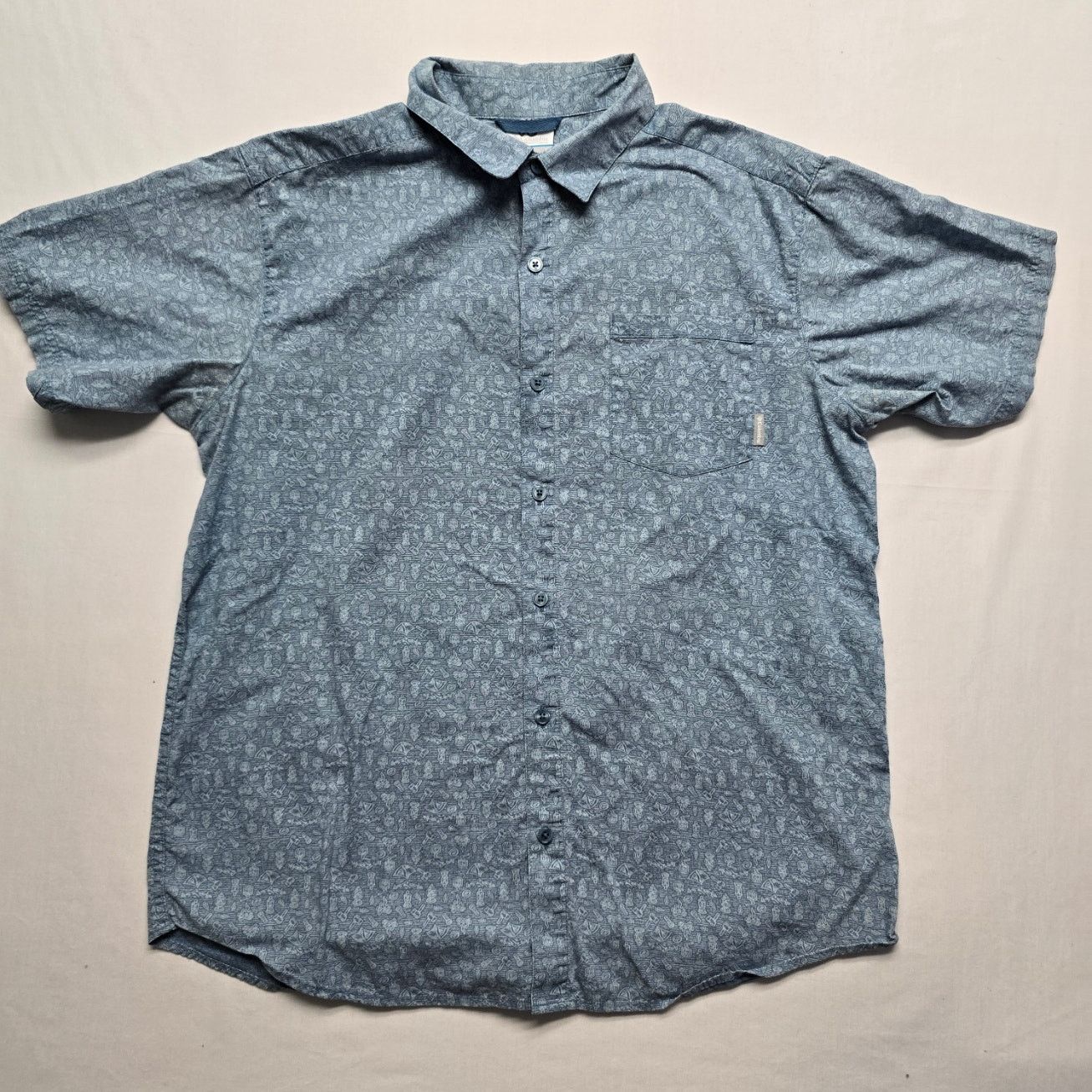 Columbia Columbia Shirt Blue L Short Sleeve Camping Print Button Up Size US L / EU 52-54 / 3 - 1 Thumbnail