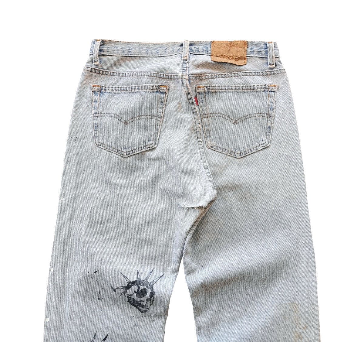 Levi's Levi’s 501 Custom Vintage Jeans Graffiti Stencil Art 1990s Size US 32 / EU 48 - 8 Thumbnail