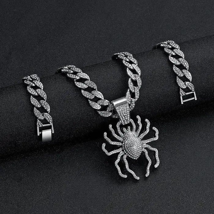 Jewelry Spider Pendant Necklace Size ONE SIZE - 1 Preview