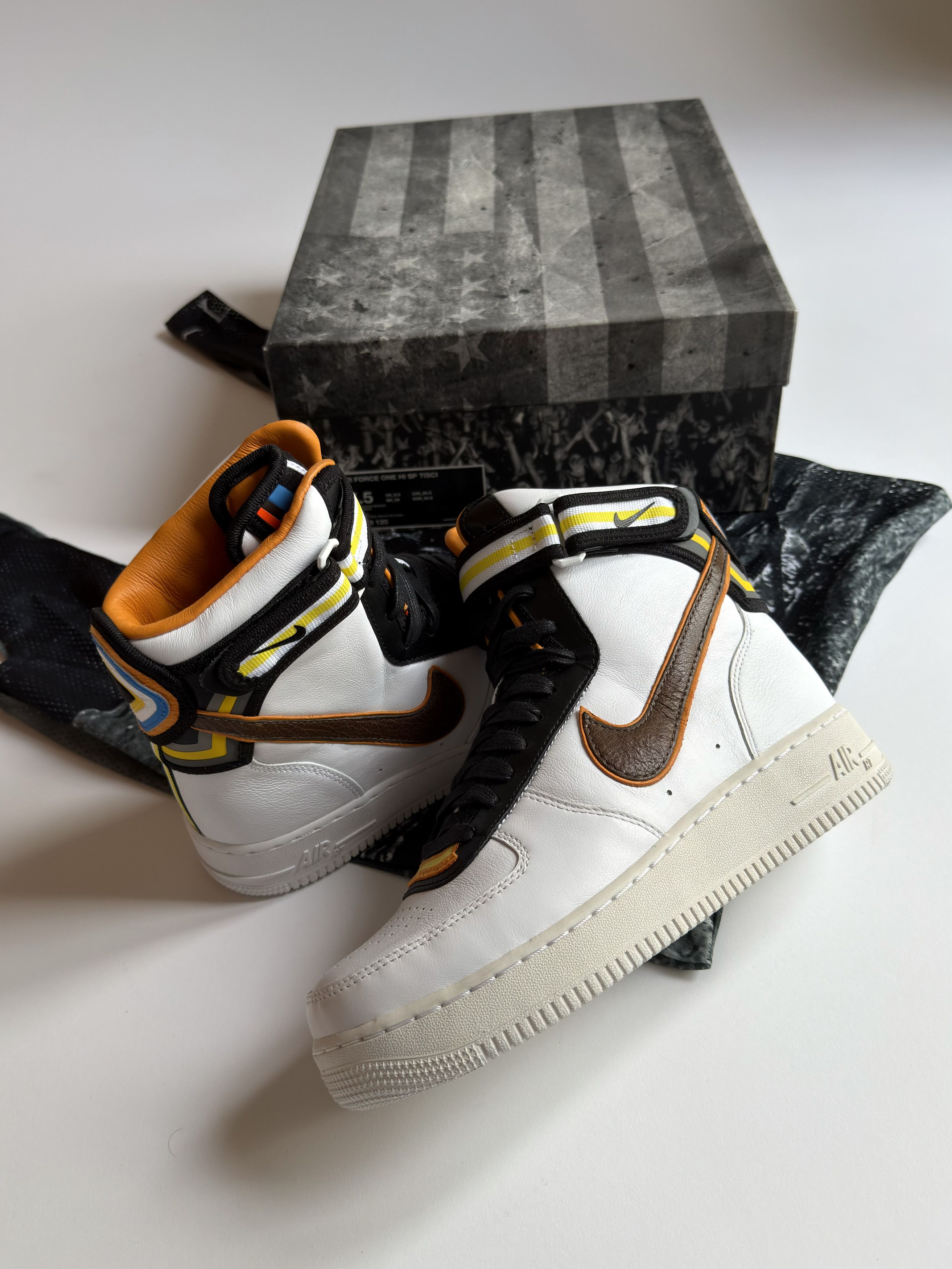 Nike × Riccardo Tisci Nike Air Force 1 x Riccardo Tisci Hi White Size US 7.5 / EU 40-41 - 2 Thumbnail