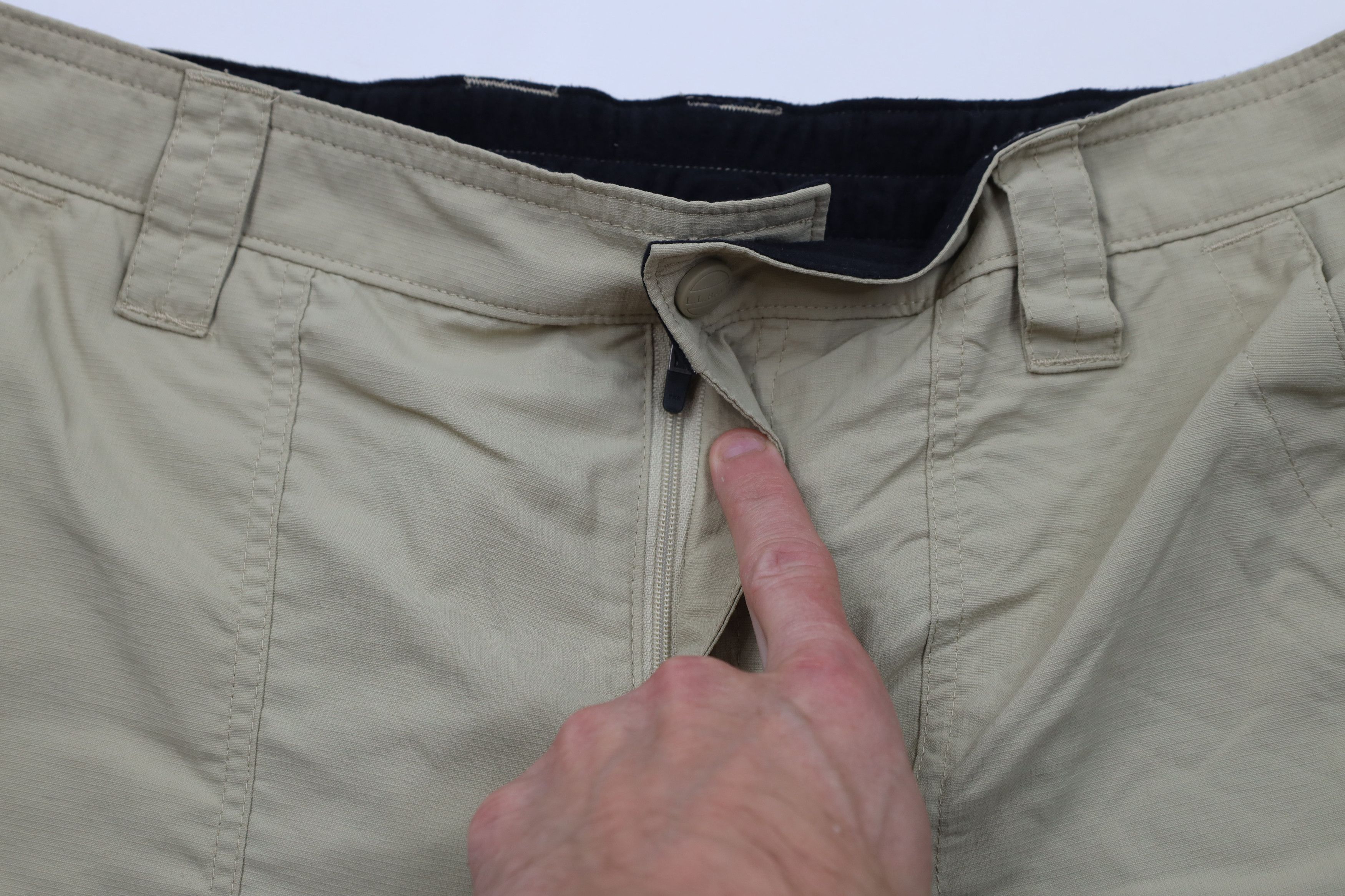 L.L. Bean Vintage LL Bean Outdoor Hiking Trekking Shorts Beige Nylon Size US 34 / EU 50 - 6 Thumbnail