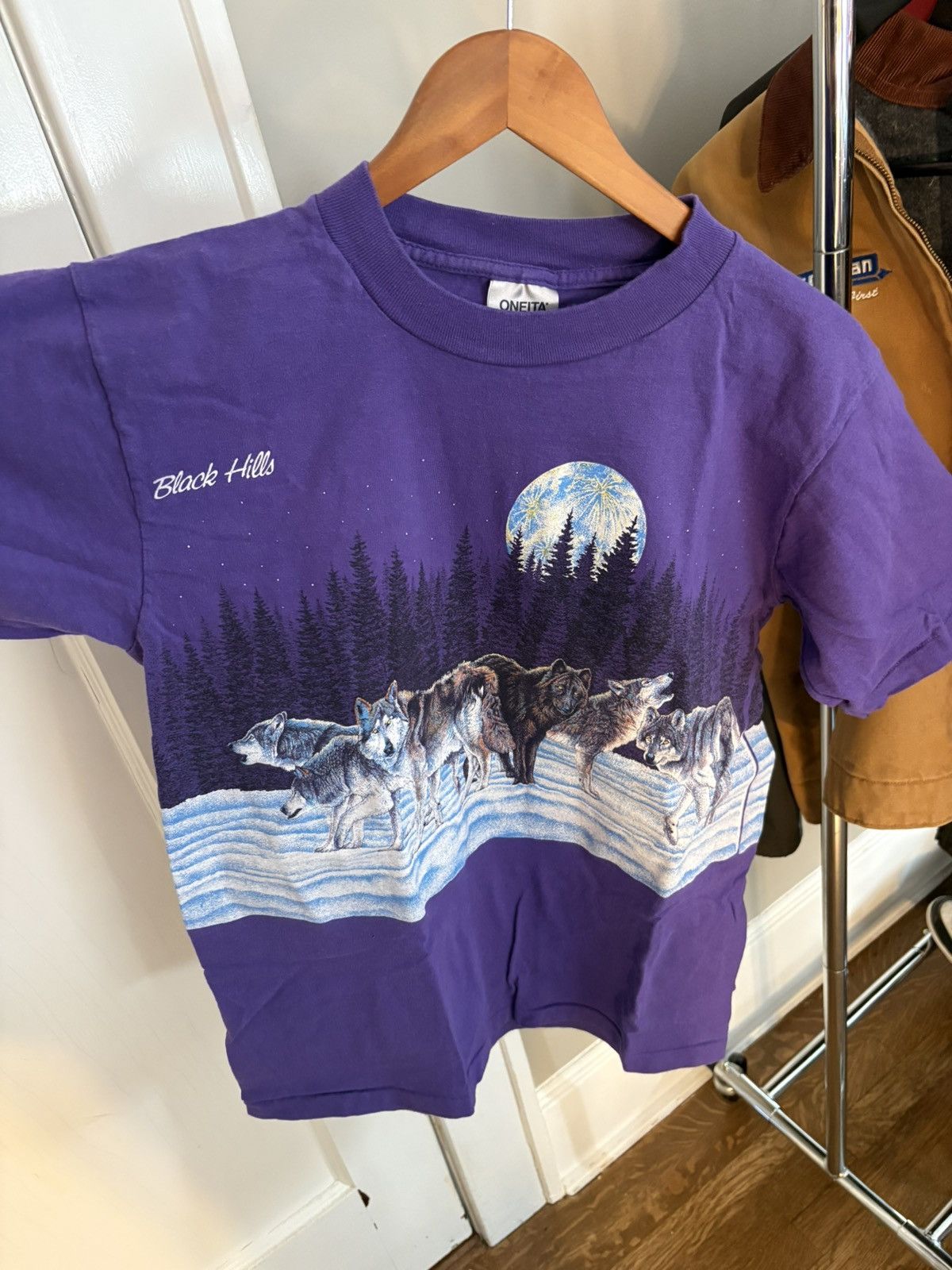 Vintage VINTAGE ALL AROUND WOLF PRINT TEE Size US L / EU 52-54 / 3 - 1 Thumbnail