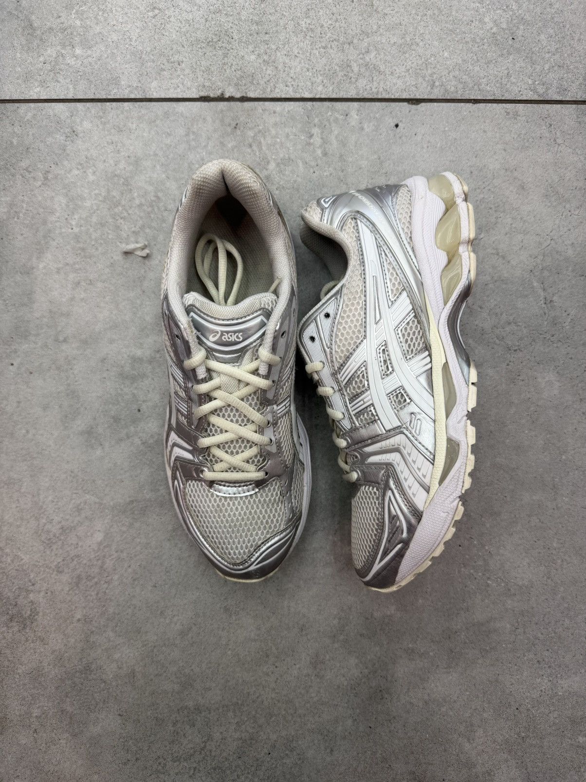 Asics × JJJJound JJJJound Asics Gel-Kayano 14 Silver White Size US 9 / EU 42 - 2 Thumbnail