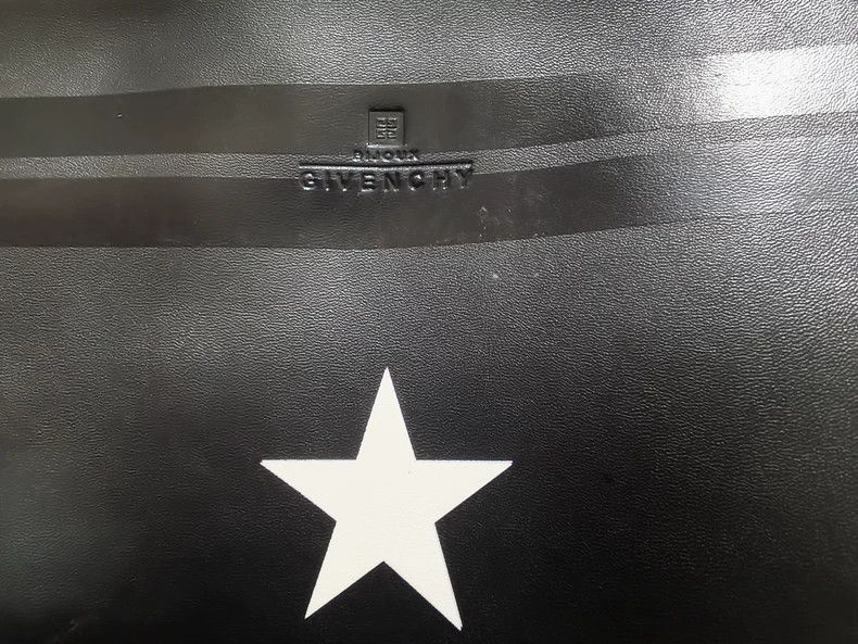 Givenchy Givenchy Out-of-print five-pointed star men's handbag Size ONE SIZE - 2 Thumbnail